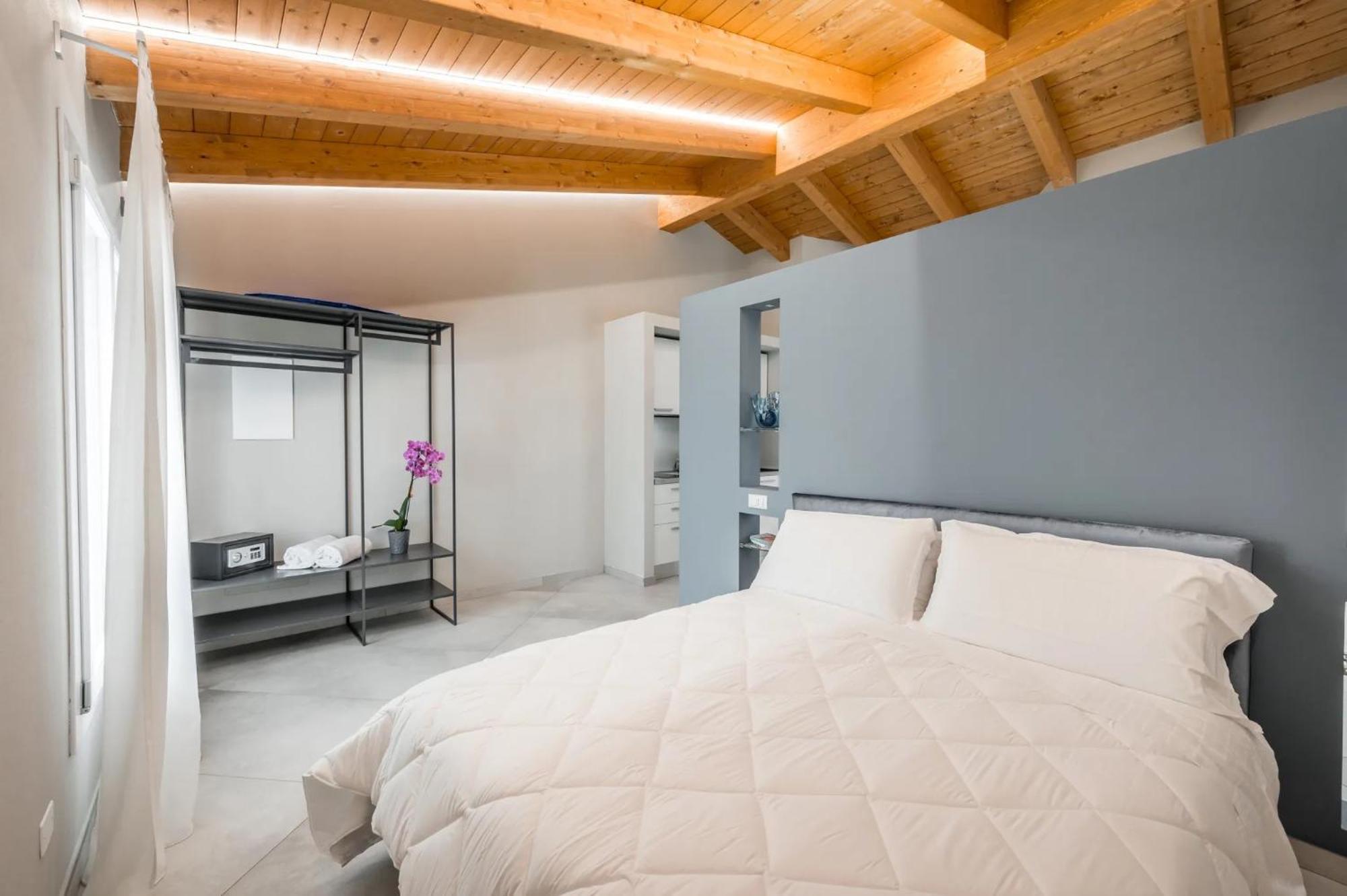 Borgo Degli Ulivi Aparthotel Формиджине Екстериор снимка